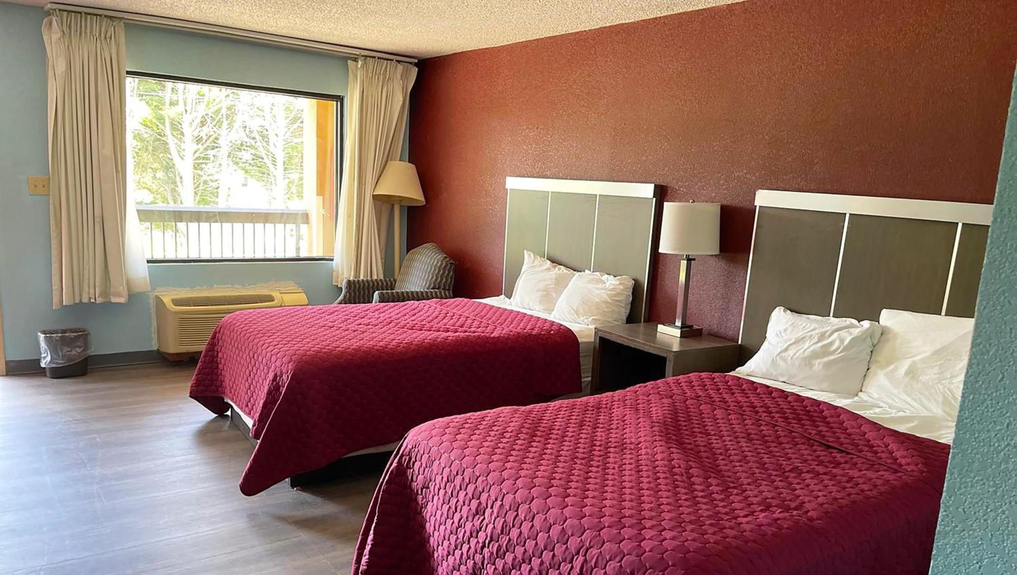 וויליאמסטון Mayfair Inn מראה חיצוני תמונה