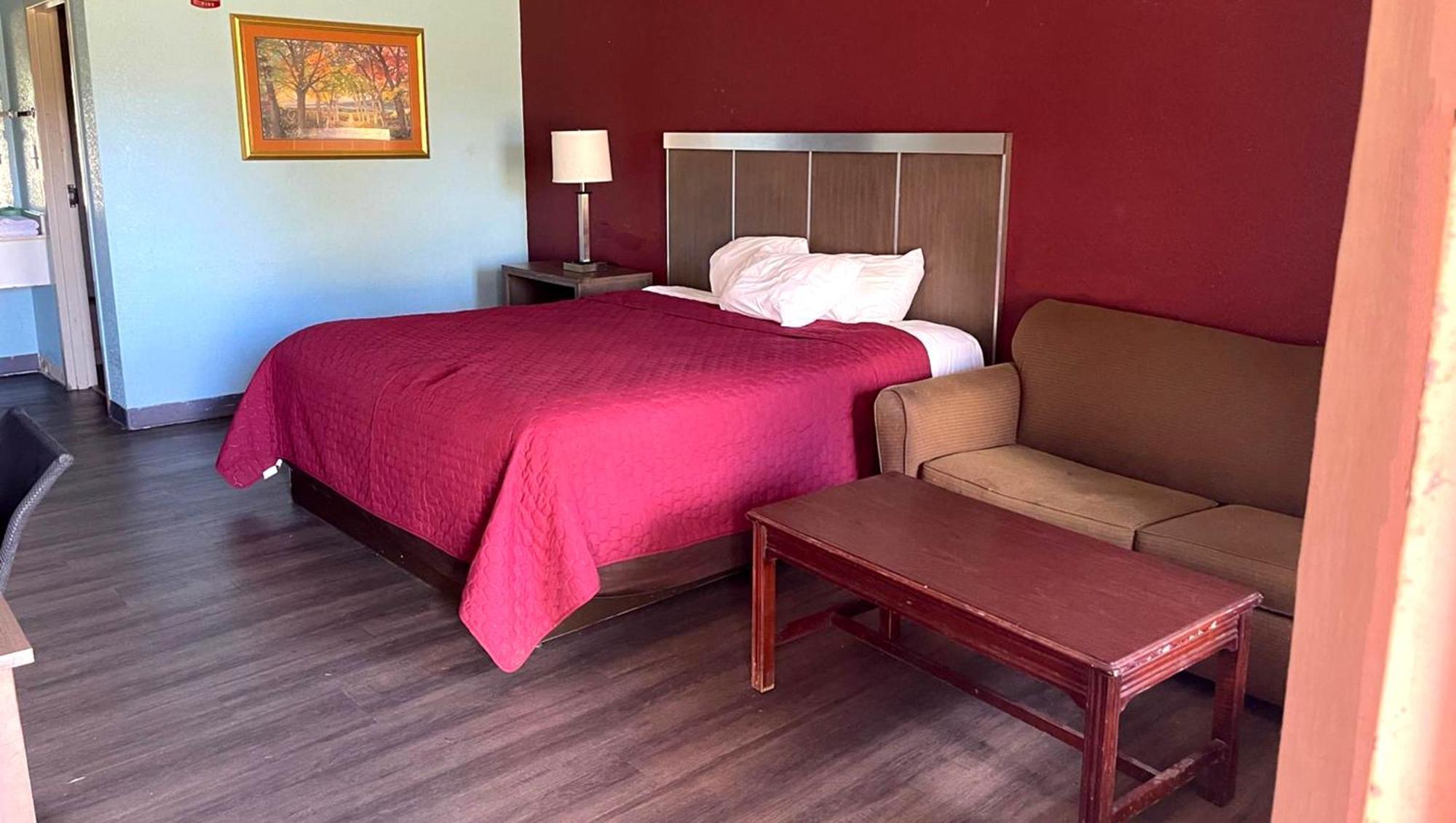 וויליאמסטון Mayfair Inn מראה חיצוני תמונה